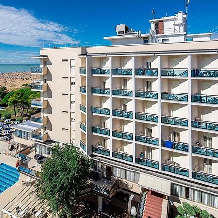 Hotel Palace Bibione Esterno foto