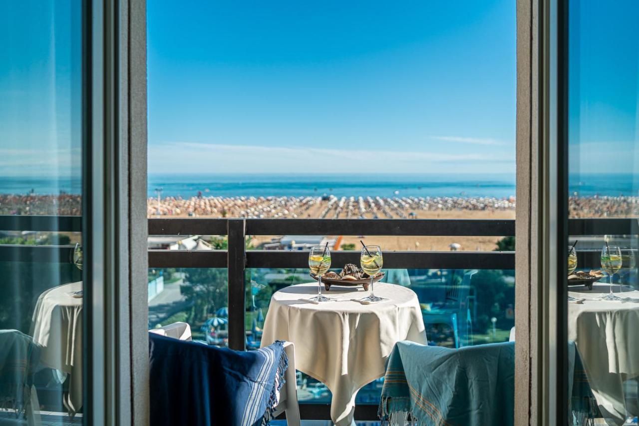 Hotel Palace Bibione Esterno foto