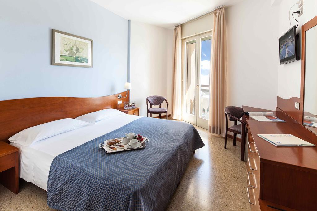 Hotel Palace Bibione Esterno foto