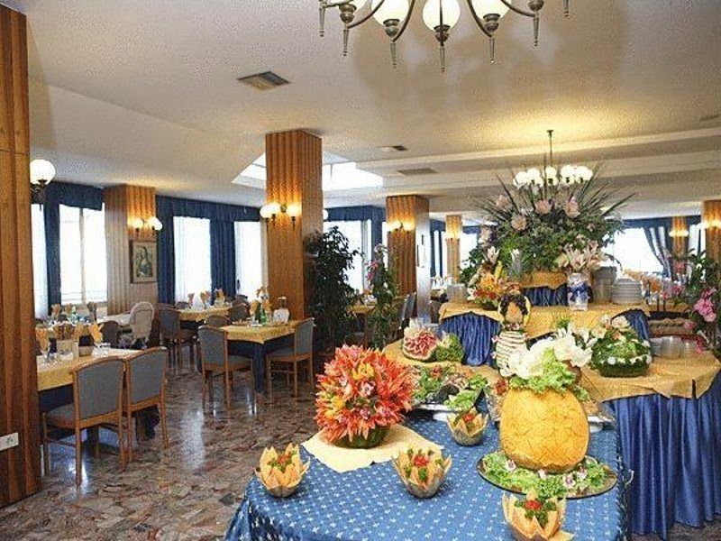 Hotel Palace Bibione Esterno foto