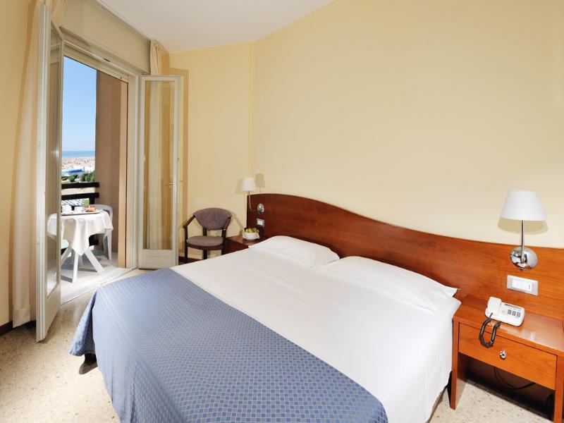 Hotel Palace Bibione Esterno foto